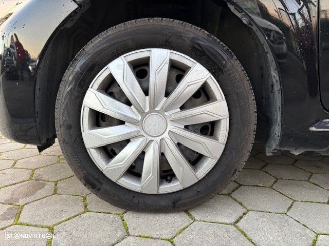 Peugeot 107 1.0 Active - 20