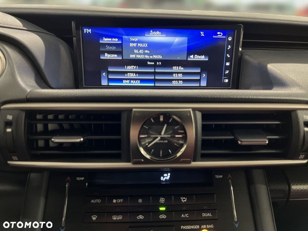 Lexus IS 200t F Sport - 27