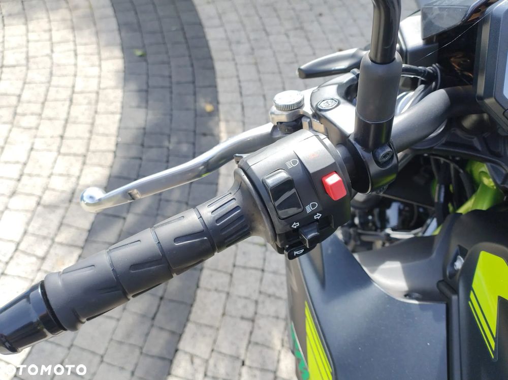 Kawasaki Z 650 - 23