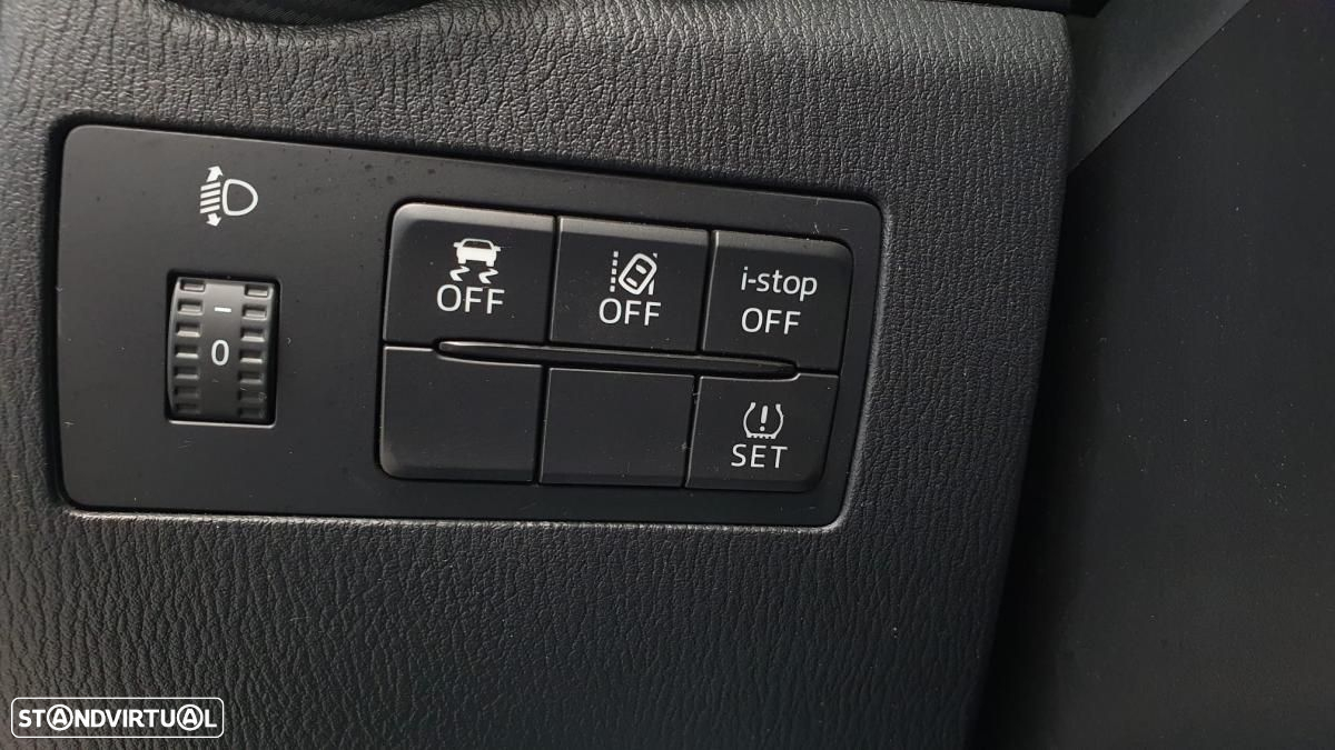 Mazda 2 1.5 Sky-G Evolve Navi - 23