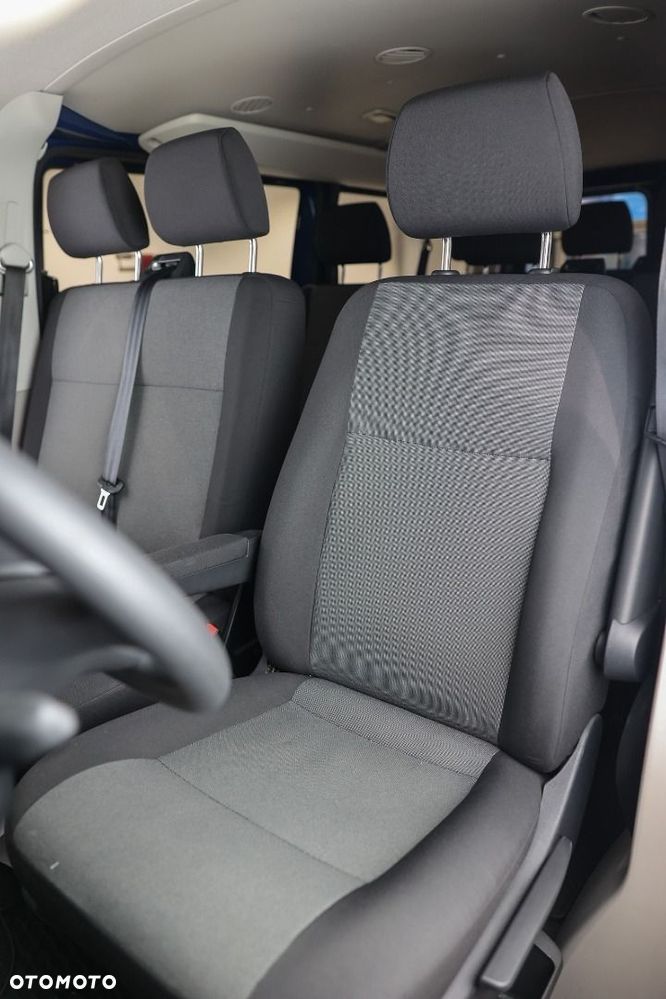 Volkswagen Transporter - 9