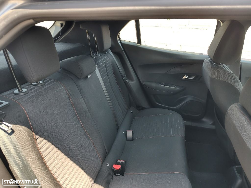 Peugeot 2008 1.5 BlueHDi Active Pack EAT8 - 8
