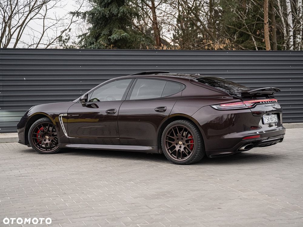 Porsche Panamera 4 PDK Platinum Edition - 10