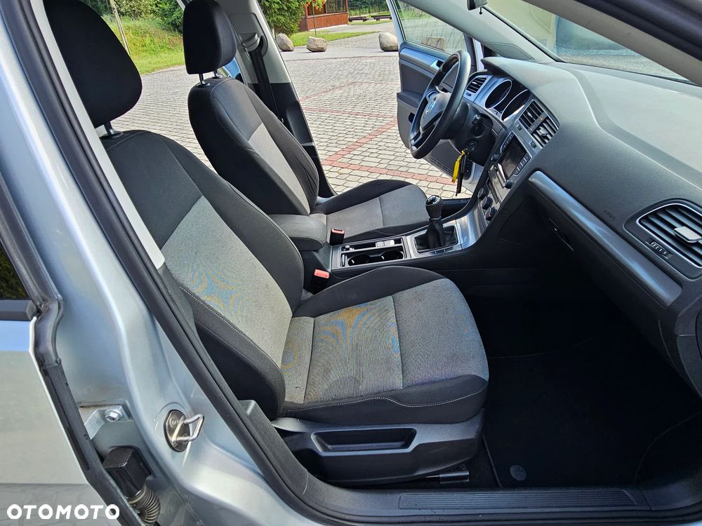 Volkswagen Golf 1.2 TSI BMT Comfortline - 15