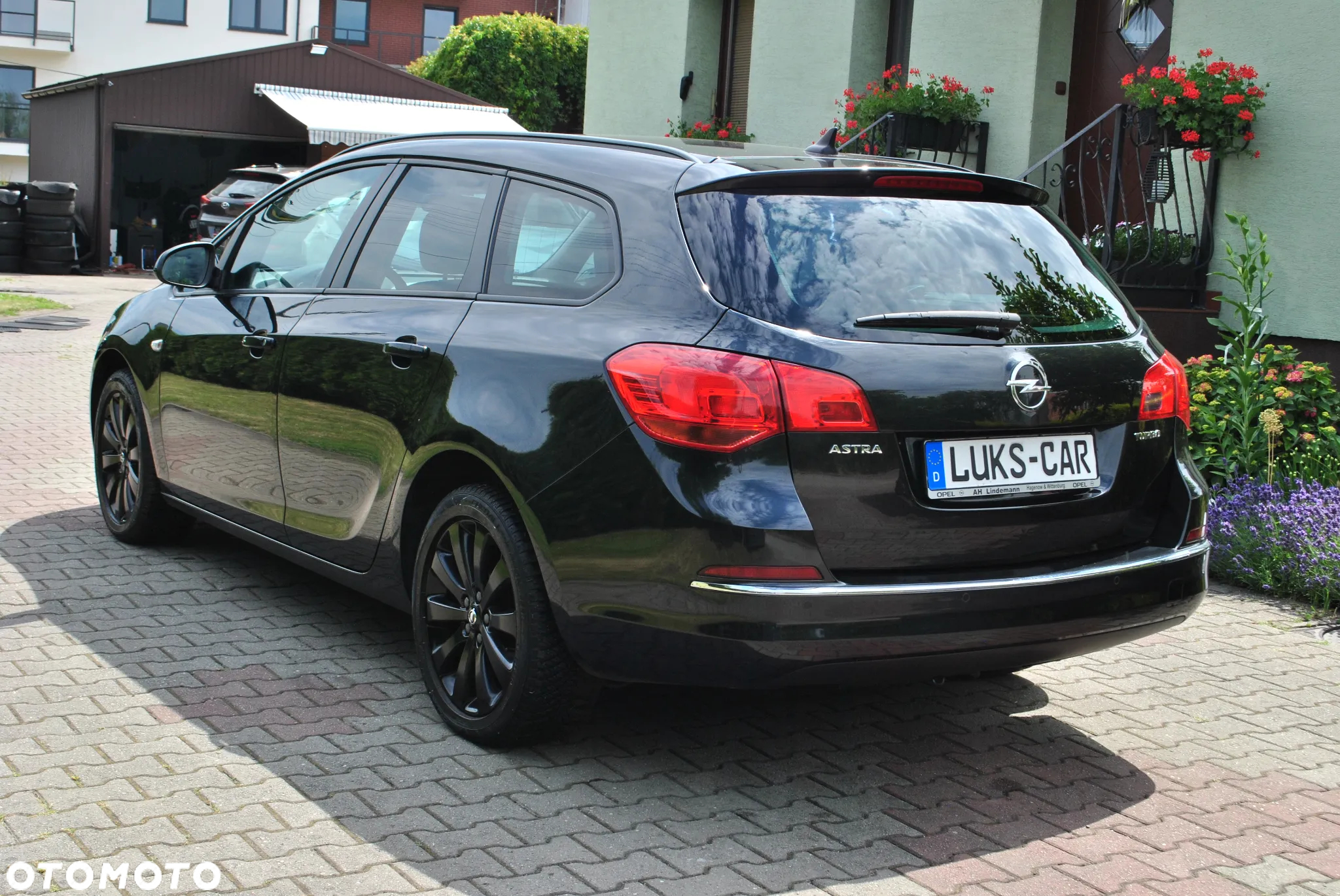 Opel Astra 1.4 Turbo Sports Tourer Exklusiv - 3