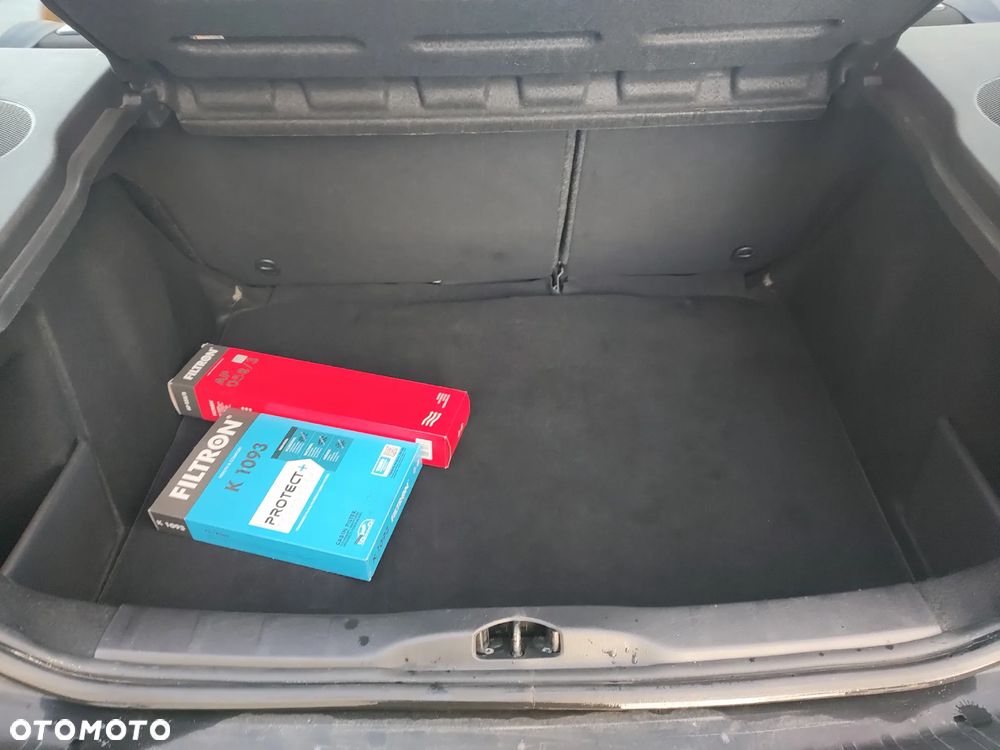 Citroën C4 Coupe 1.6 16V VTR - 32