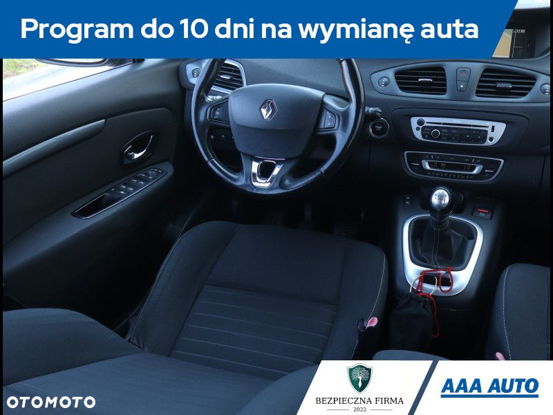 Renault Scenic - 8