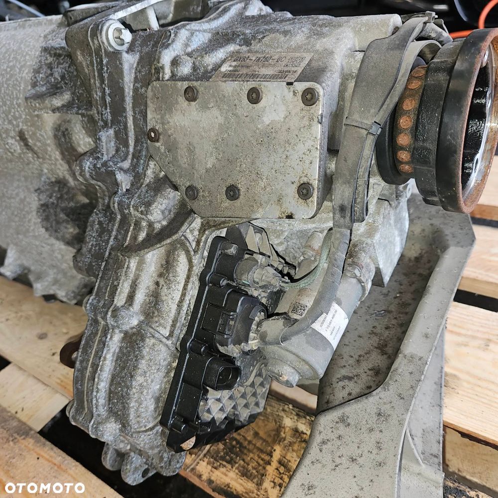 Kompletna skrzynia biegów reduktor H7A3-7000-AB 4x4 Jaguar XF X260 2017 Sedan Diesel 132kW 1999cm³ - 2