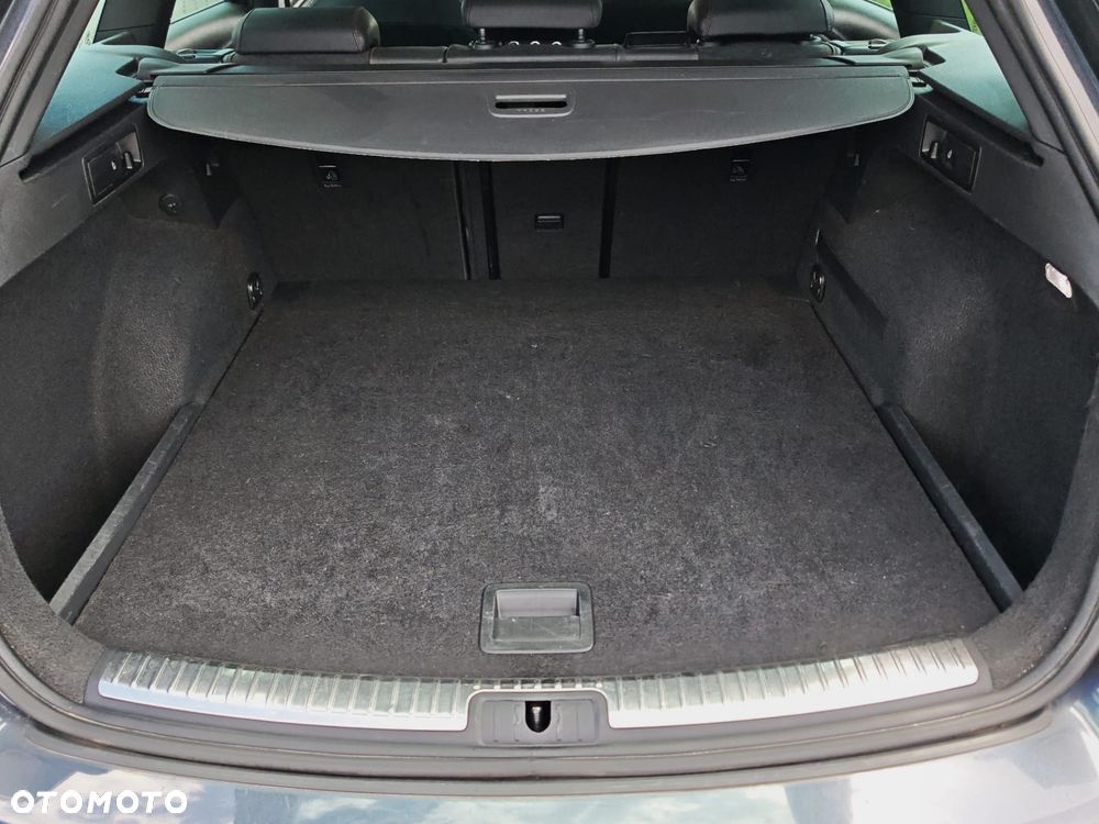 Seat Leon 2.0 TDI FR Black S&S DSG - 9