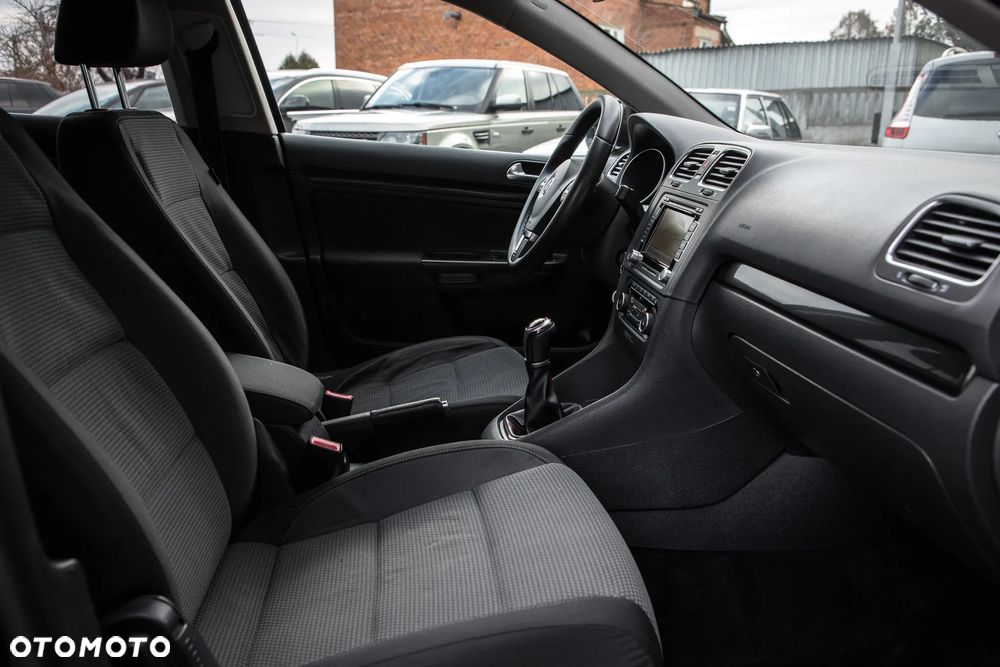 Volkswagen Golf Variant - 16