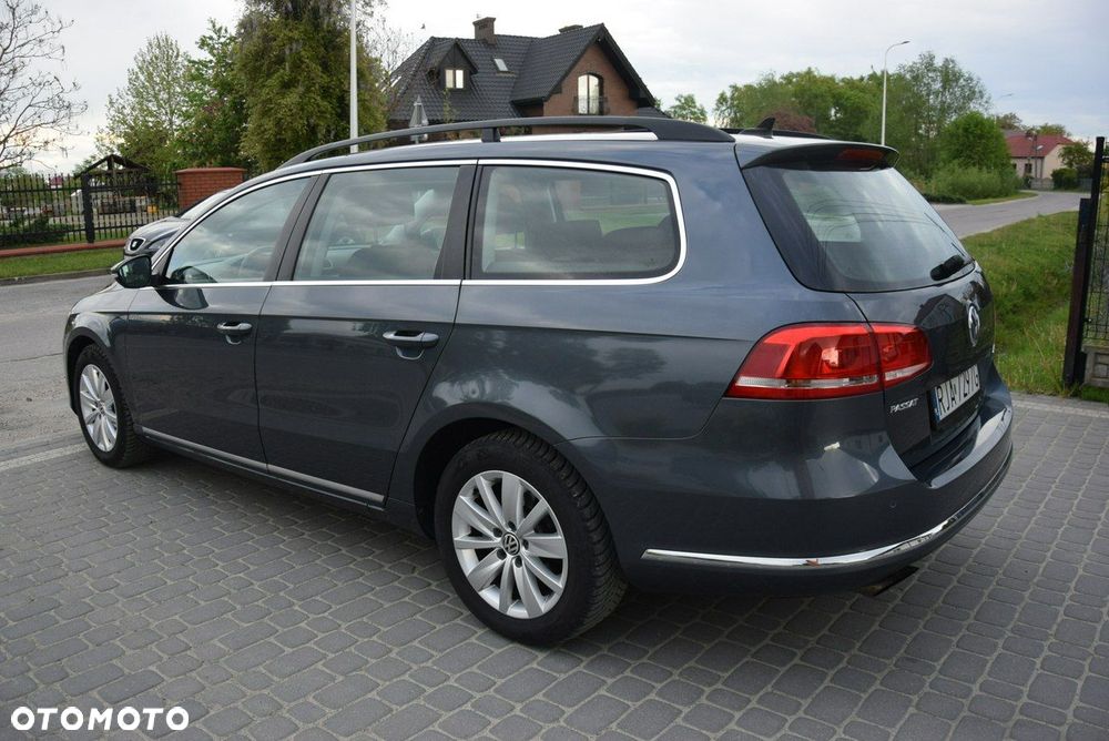 Volkswagen Passat - 14