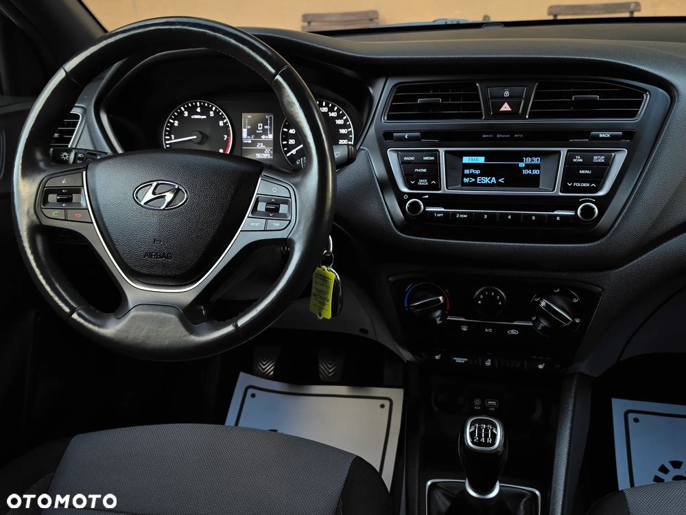 Hyundai i20 1.2 Passion - 6