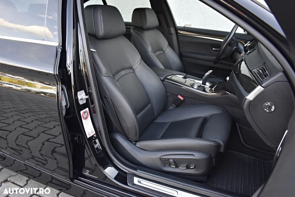 BMW Seria 5 520d Aut. Luxury Line - 11