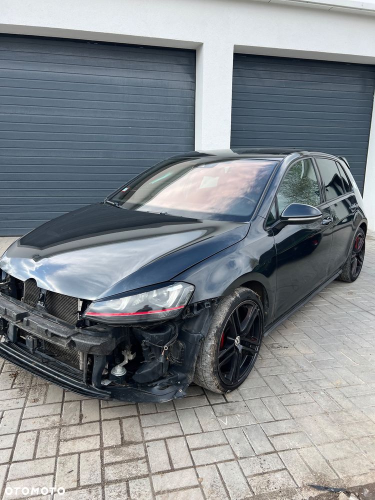 Volkswagen Golf GTI Performance BlueMotion Technology DSG - 1