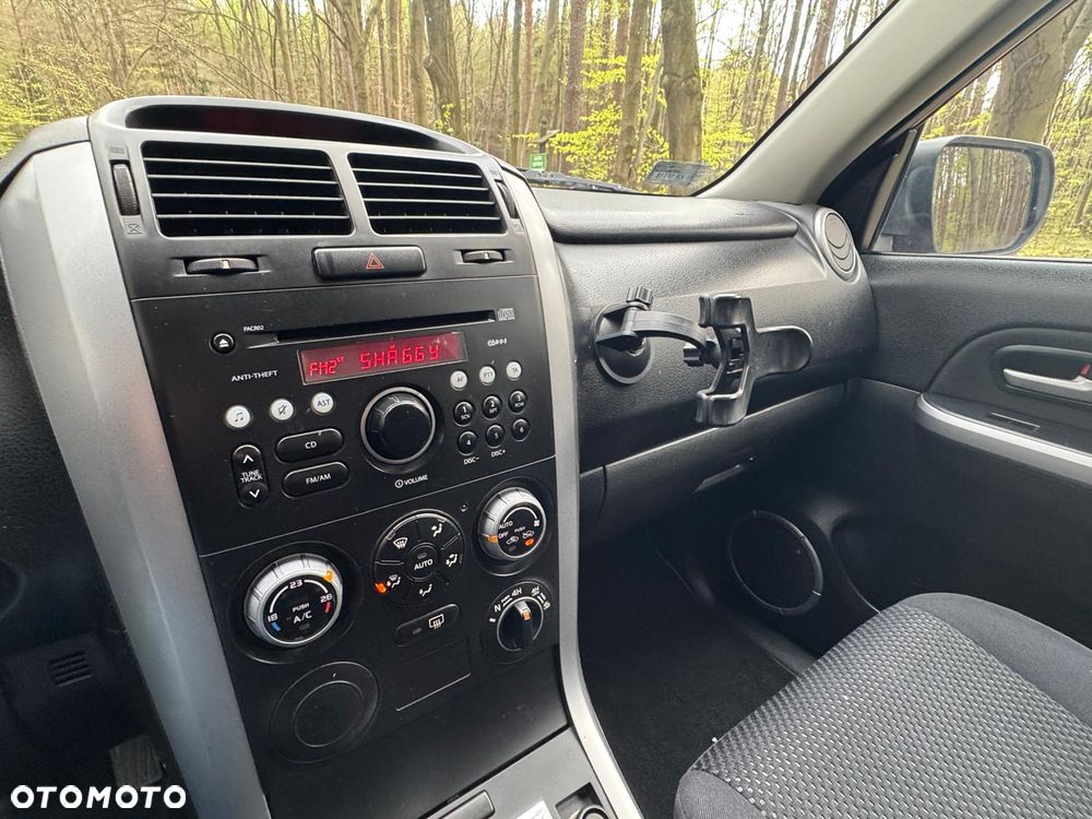 Suzuki Grand Vitara - 22