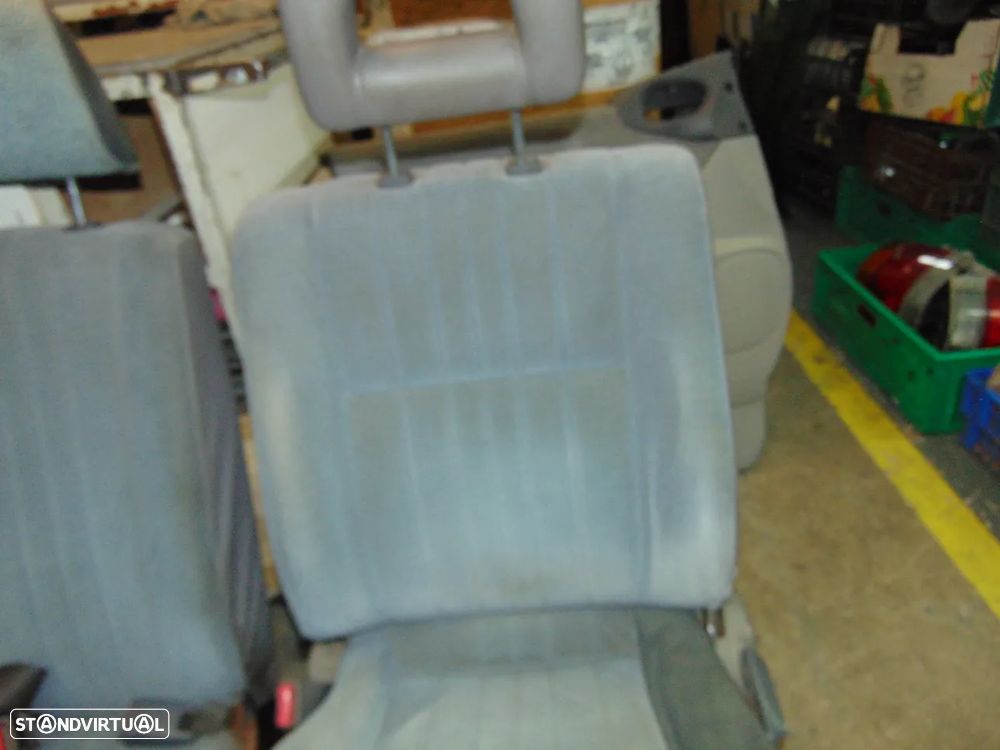 Mitsubishi L400 bancos - 7