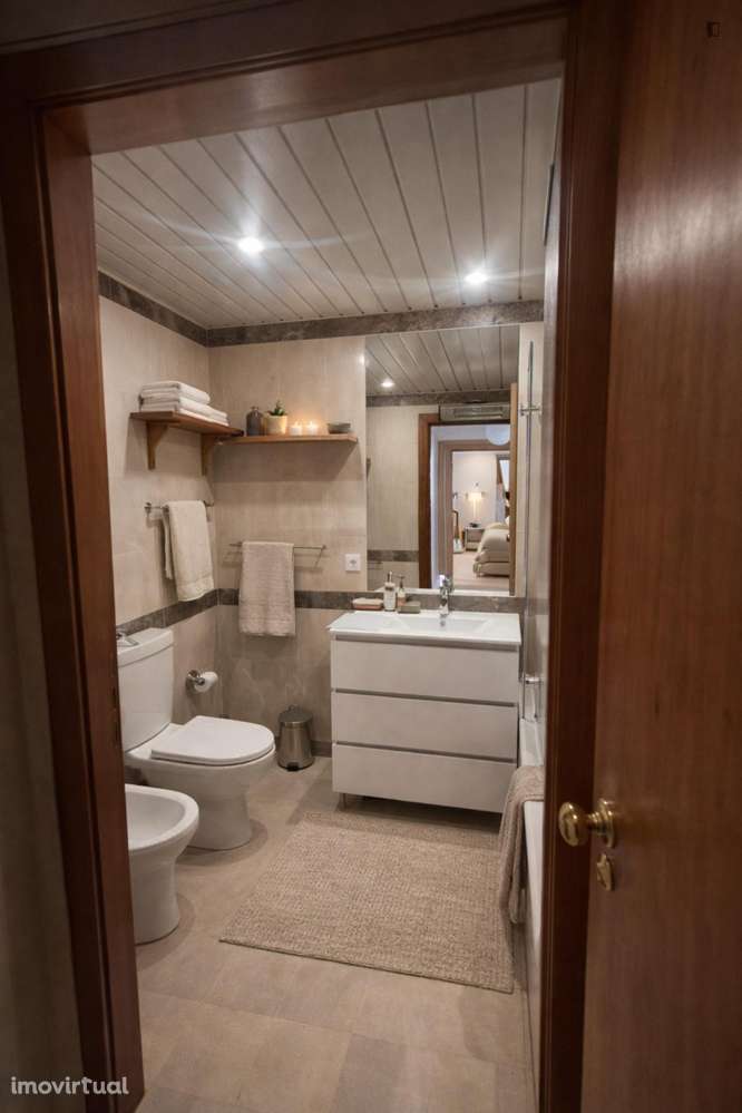 Quarto - localizado em Amadora Lisbon - Grande imagem: 3/4