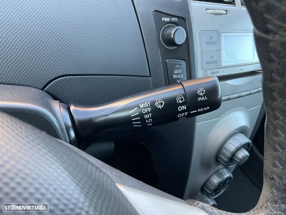 Toyota Yaris 1.0 VVT-i ACtive+AC - 23