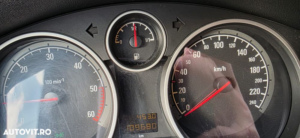 Opel Astra - 10