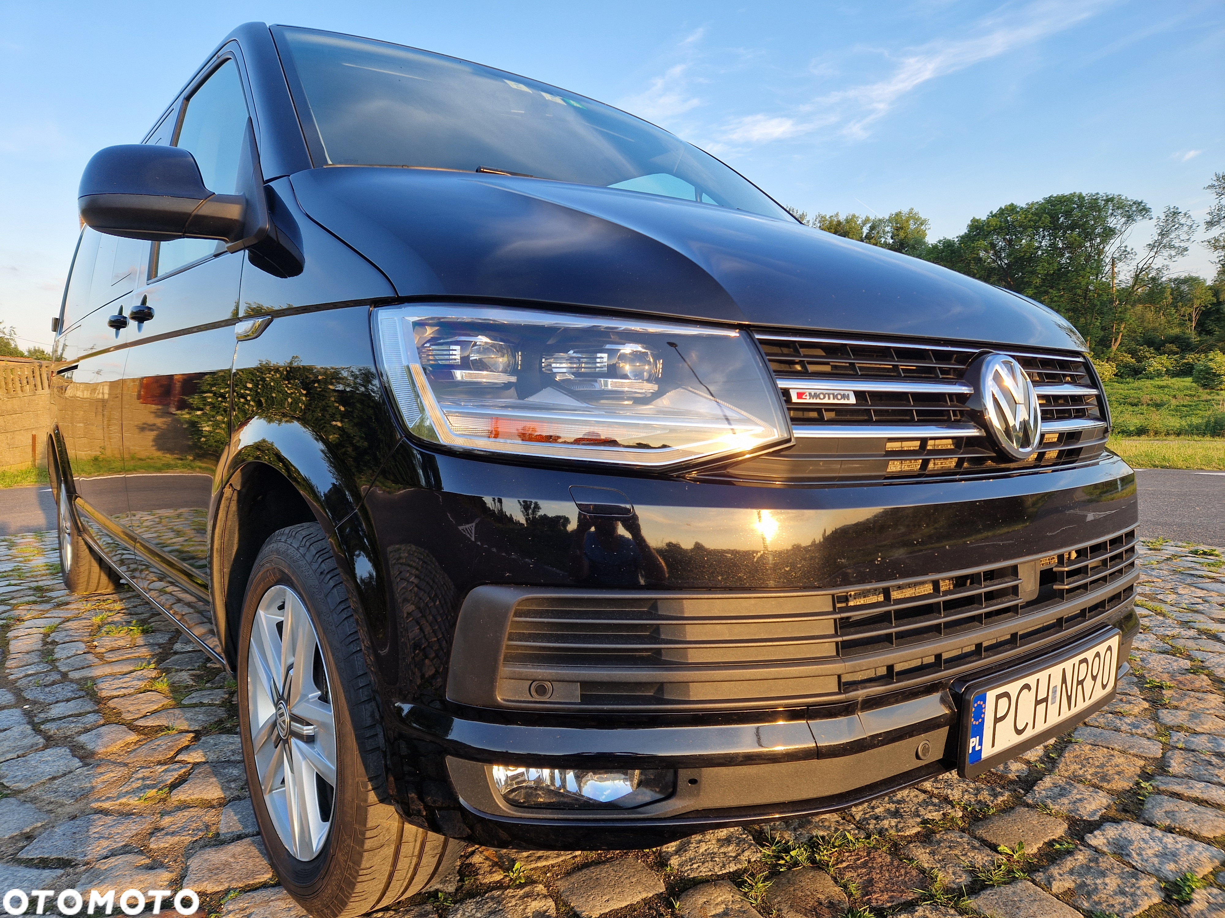 Volkswagen Caravelle 2.0 BiTDI L2 Highline 4Motion DSG - 12