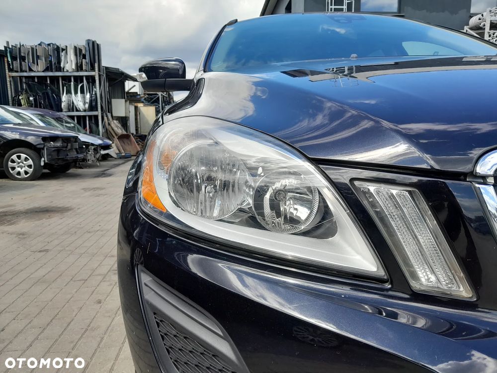 VOLVO XC60 LAMPA REFLEKTOR PRAWA PRZEDNIA PRAWY PRZÓD UK - 1