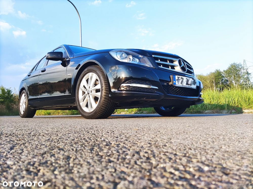 Mercedes-Benz Klasa C 180 BlueEFFICIENCY Avantgarde - 15