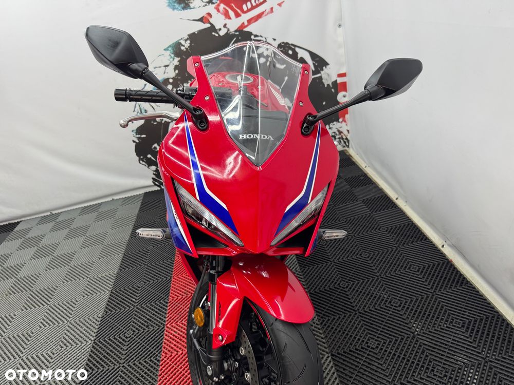 Honda CBR - 40