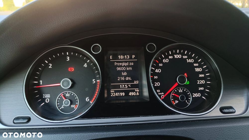 Volkswagen Passat 2.0 TDI Comfortline DSG - 12