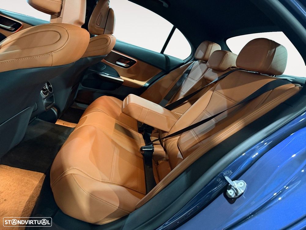 Mercedes-Benz C 300 e Avantgarde - 13