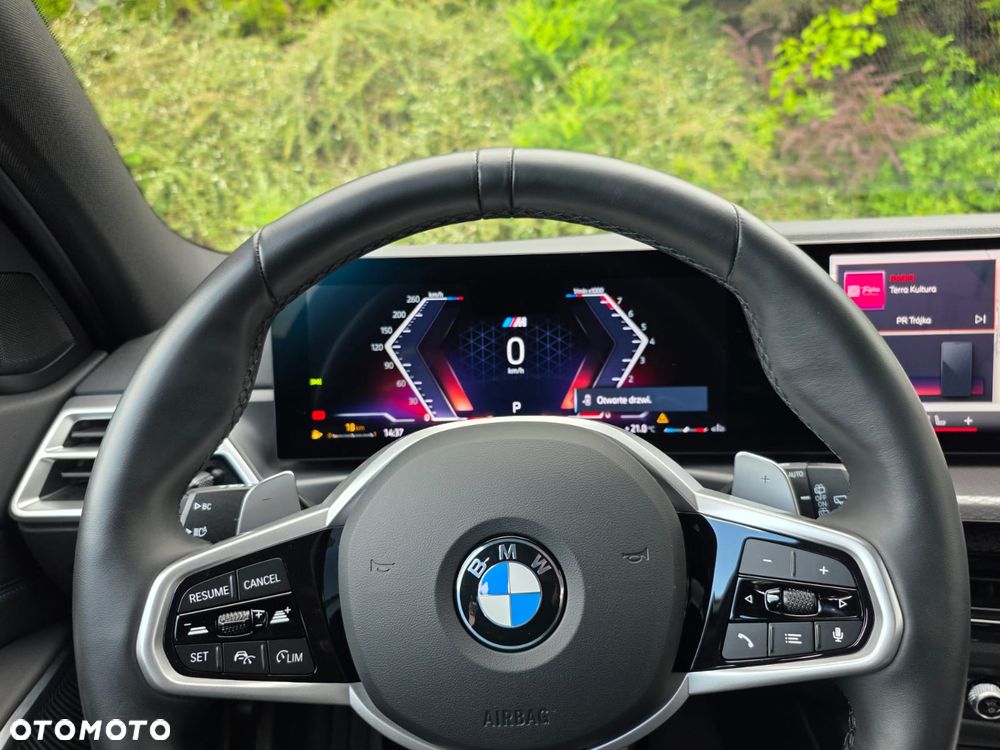 BMW Seria 3 330i xDrive M Sport - 15