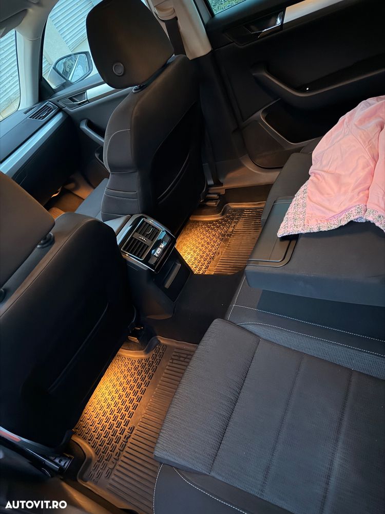 Skoda Superb 2.0 TDI DSG Ambition - 7