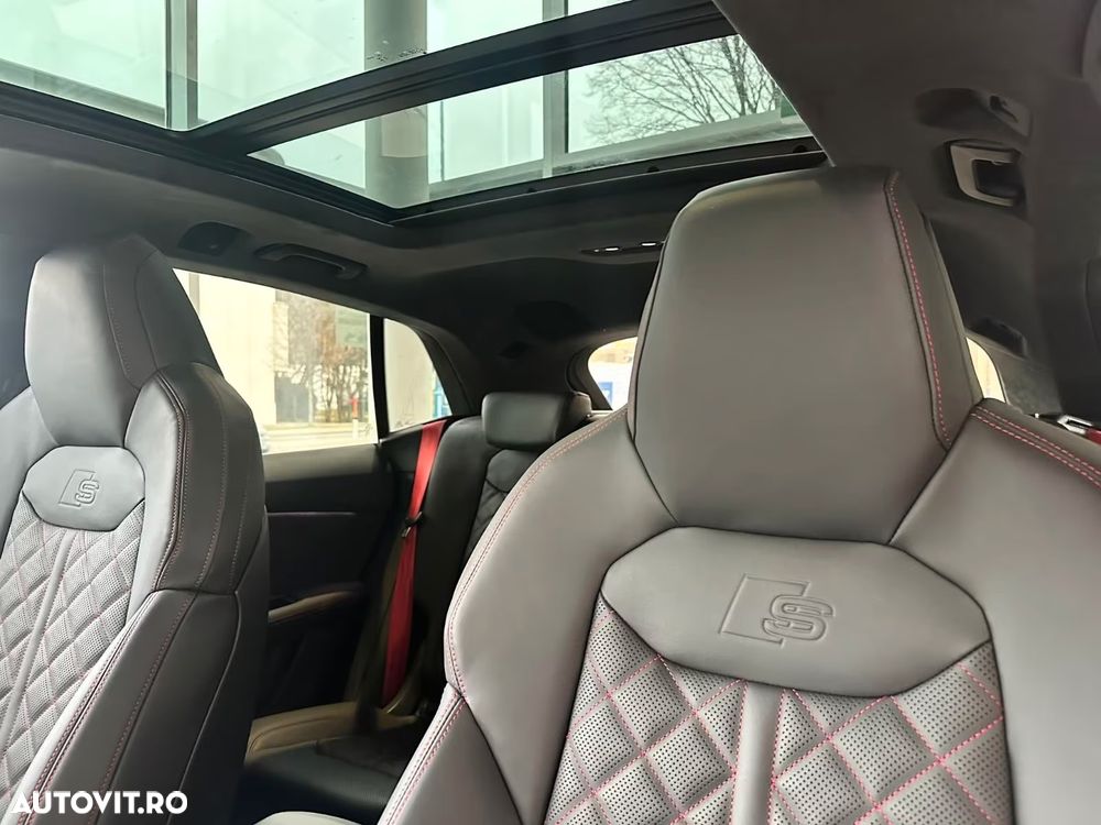 Audi Q8 SUV TFSI e quattro 290 kW tiptronic S line business - 16