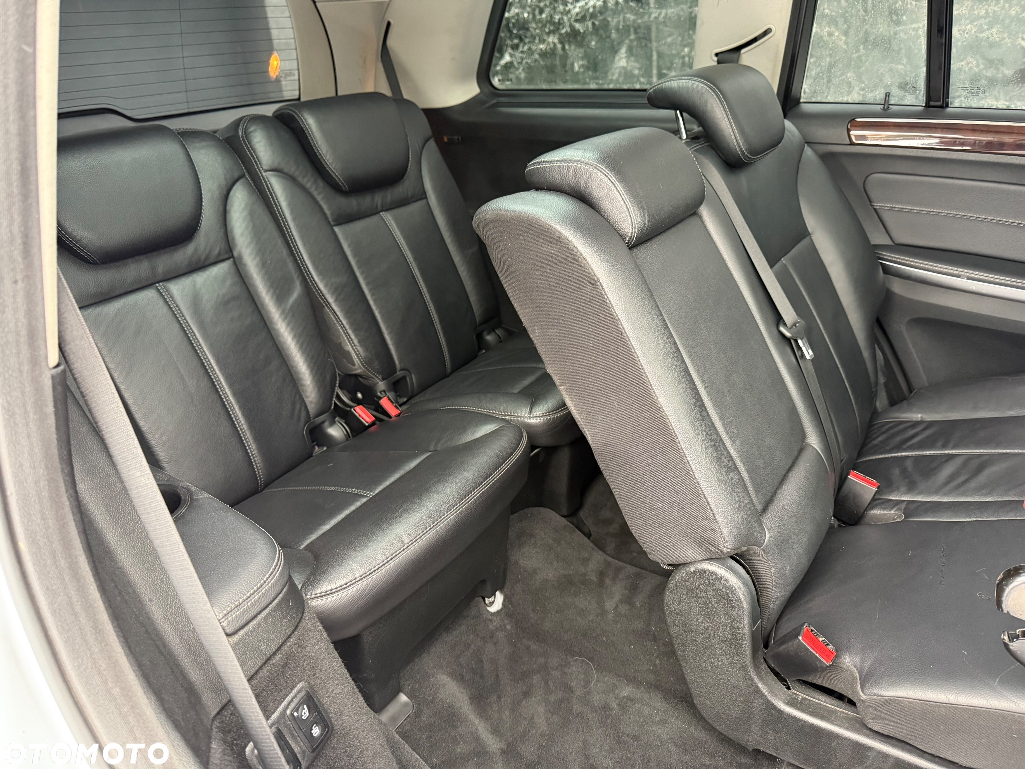 Mercedes-Benz GL 500 4Matic 7G-TRONIC Grand Edition - 24
