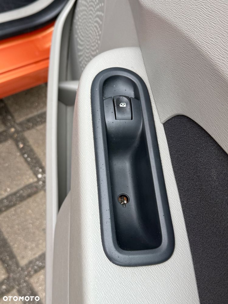 Renault Twingo 1.2 16V 75 Night & Day - 17