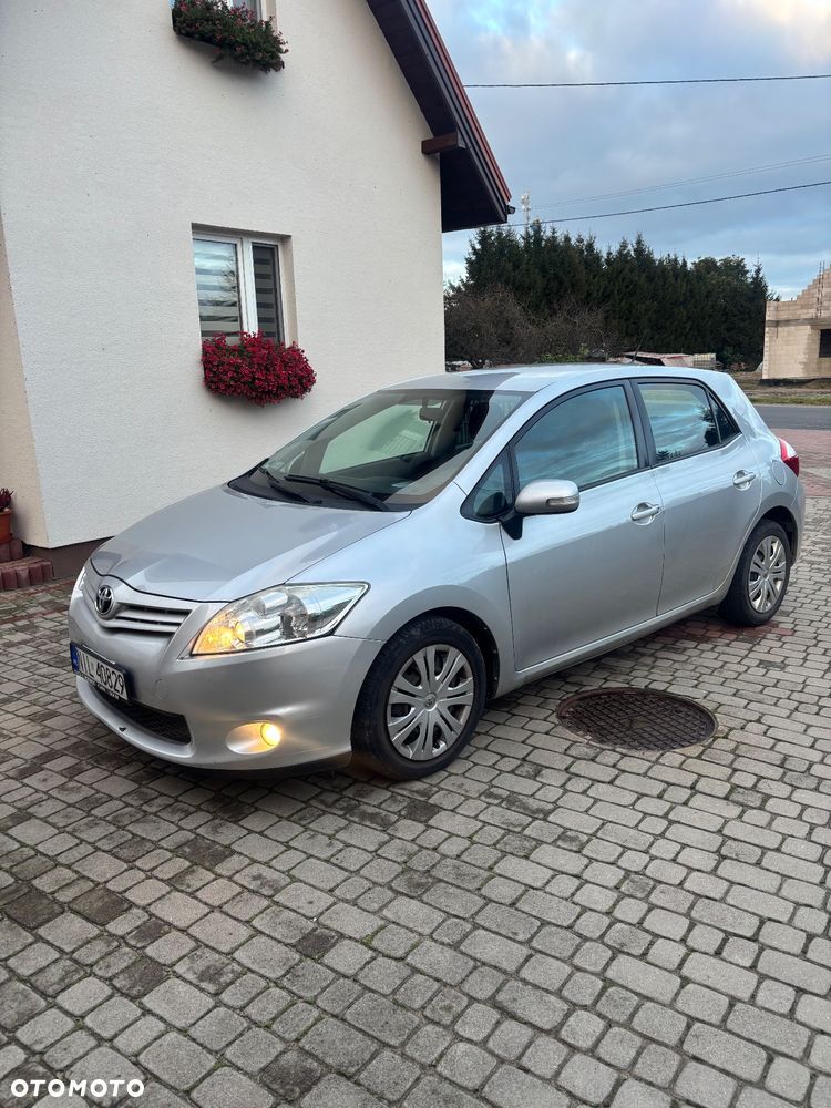 Toyota Auris 1.33 Dual-VVT-i - 4