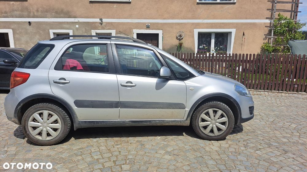 Suzuki SX4 - 4