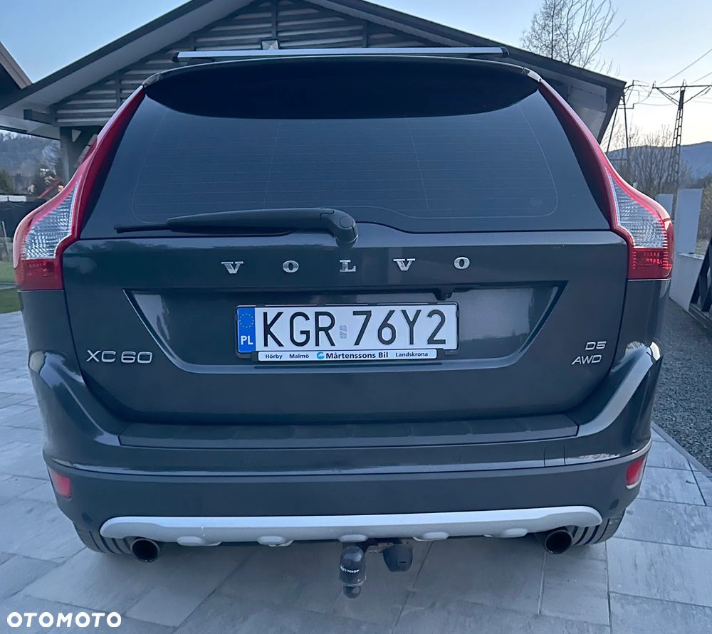 Volvo XC 60 D5 AWD Momentum - 2