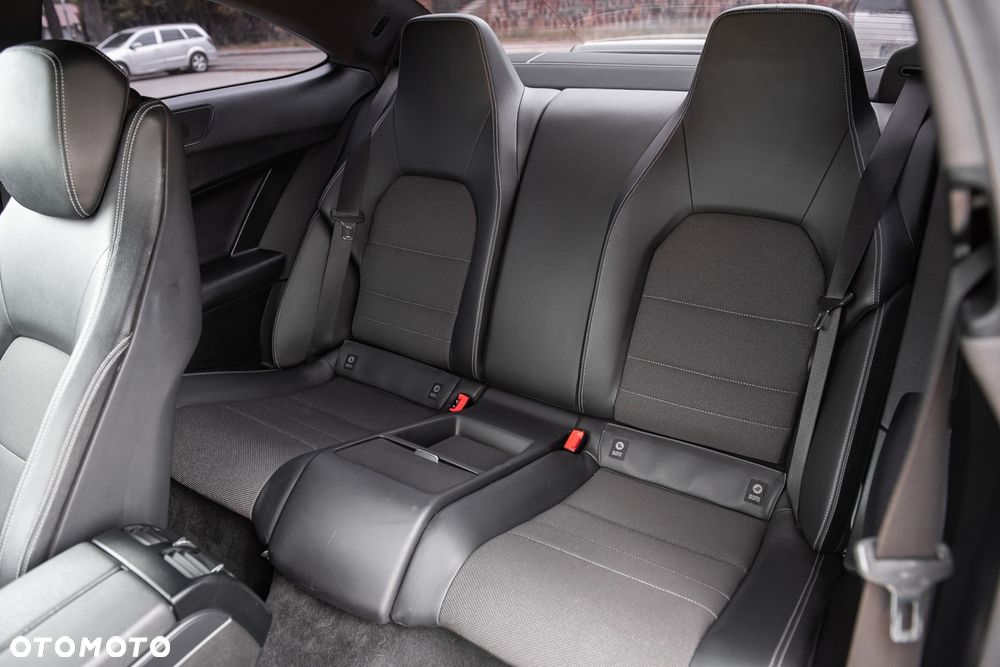 Mercedes-Benz Klasa C 250 Sport 7G-TRONIC - 26