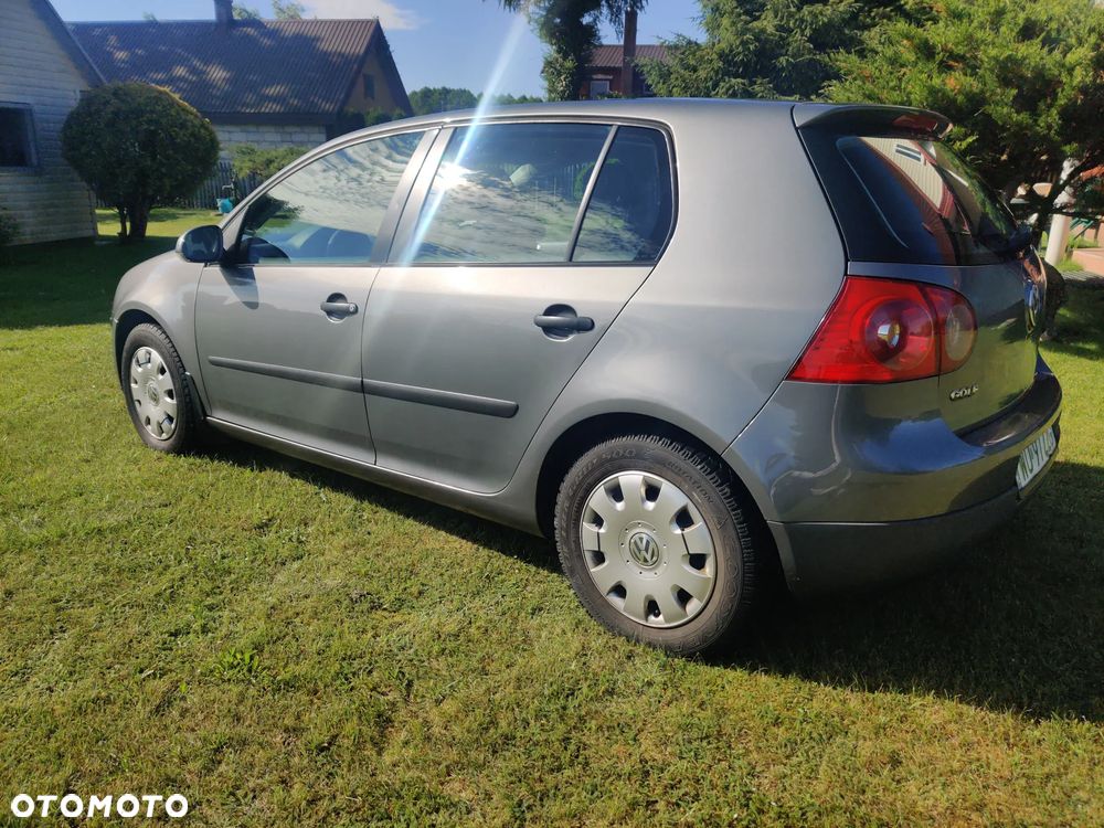 Volkswagen Golf 1.6 Comfortline - 5