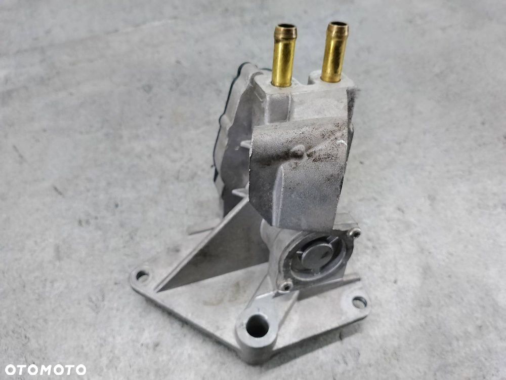 ZAWÓR EGR VW PASSAT B6 2.0 FSI - 6
