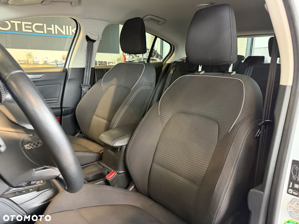 Ford Focus 1.0 EcoBoost Active - 14