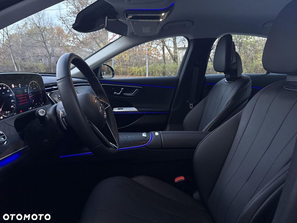 Mercedes-Benz Klasa E - 17