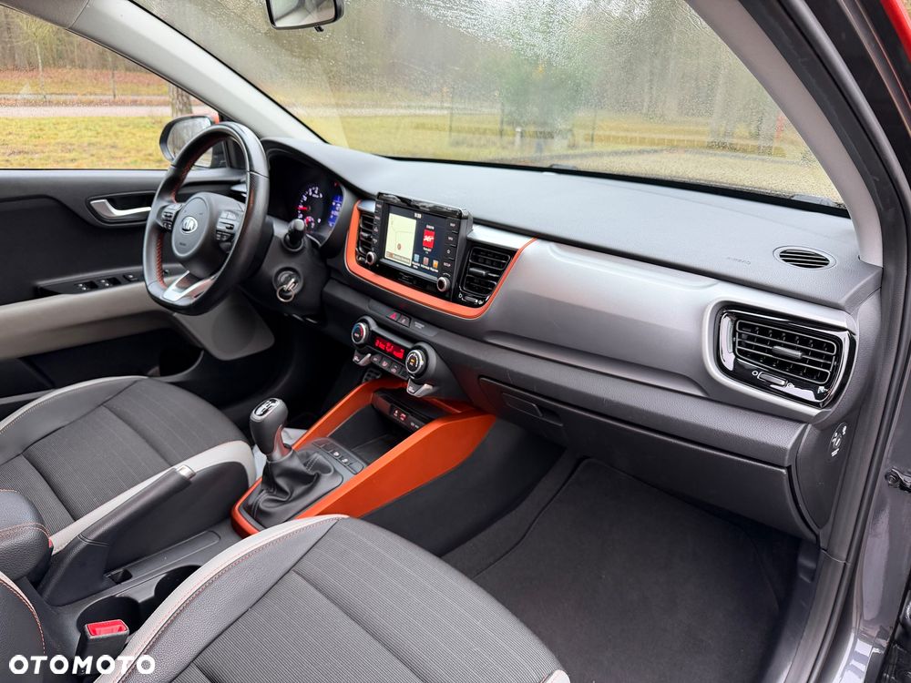 Kia Stonic - 19