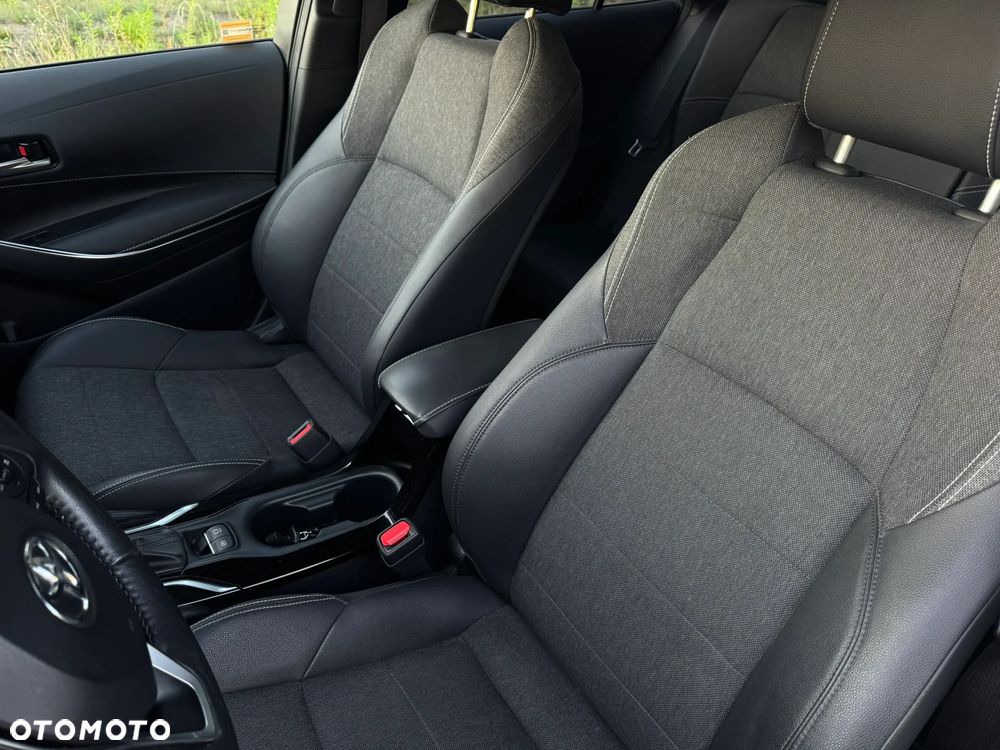 Toyota Corolla 1.8 Hybrid Style - 16