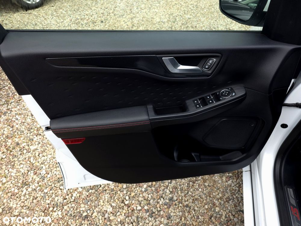 Ford Kuga 2.0 EcoBlue mHEV FWD ST-Line - 16