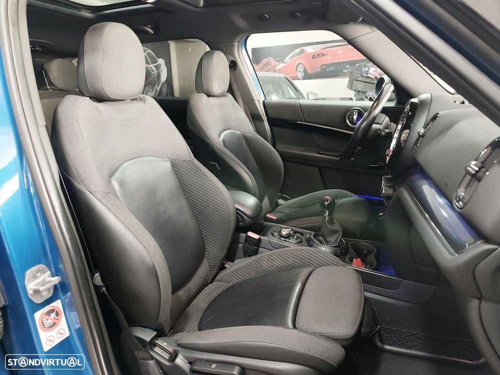 MINI Countryman Cooper D - 16