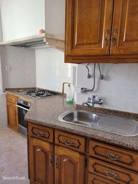 Vende-se T3  centro de Alverca - Grande imagem: 5/12