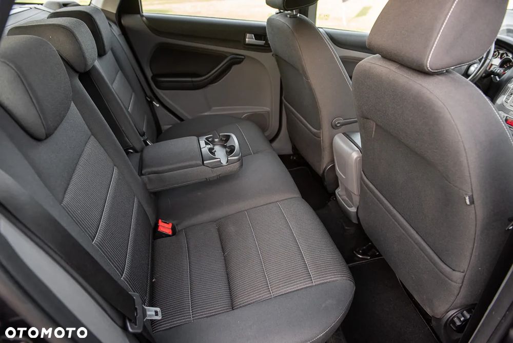 Ford Focus 1.8 Trend - 19