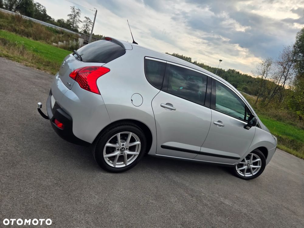 Peugeot 3008 1.6 HDi Premium - 6