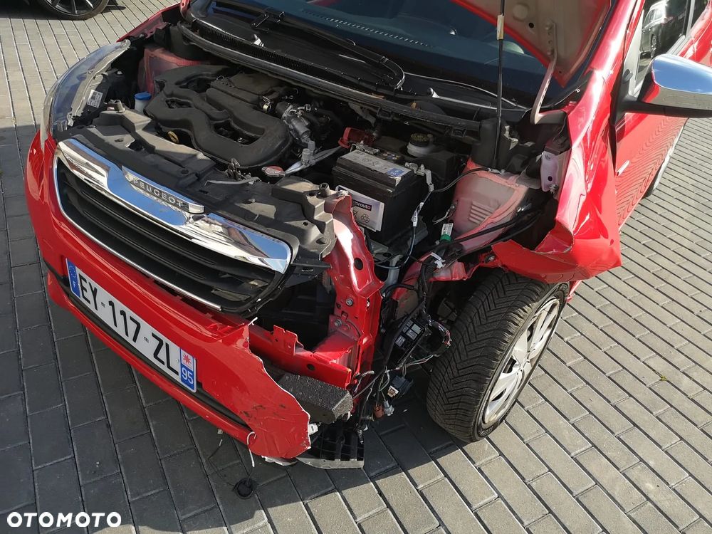 Peugeot 108 VTI 72 Top Allure - 2